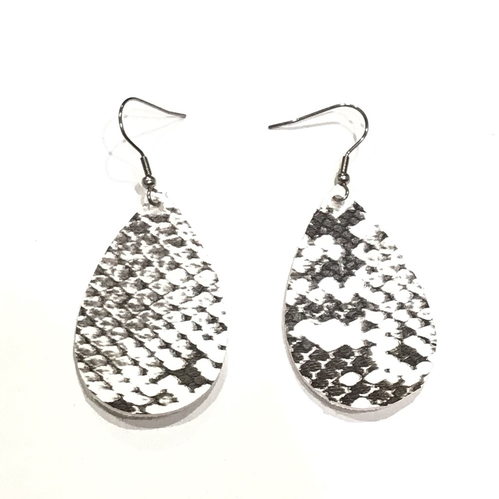 Snakeskin faux leather earring